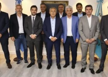 Gobernadores de JxC se reunirán con el Gobierno en medio de la negociación por la Ley Bases
