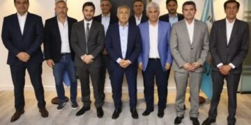Gobernadores de JxC se reunirán con el Gobierno en medio de la negociación por la Ley Bases