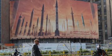 Irán amenaza a Israel con una respuesta “dura” si lo ataca