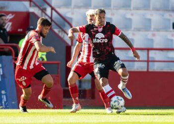 Instituto cayó ante Barracas Central