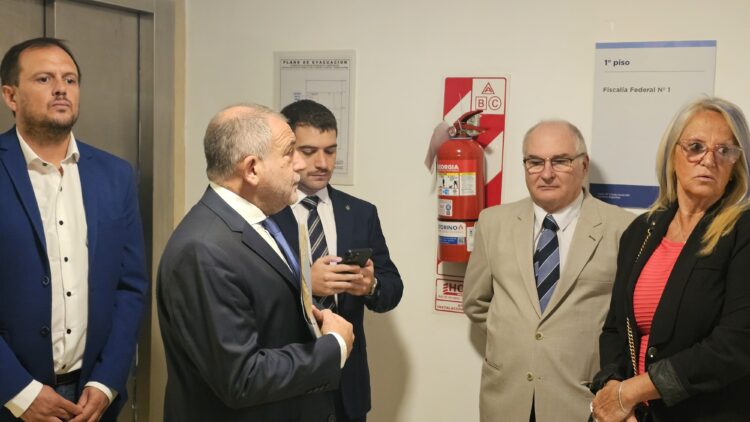 El senador nacional hizo la presentación en la Justicia Federal de Córdoba.