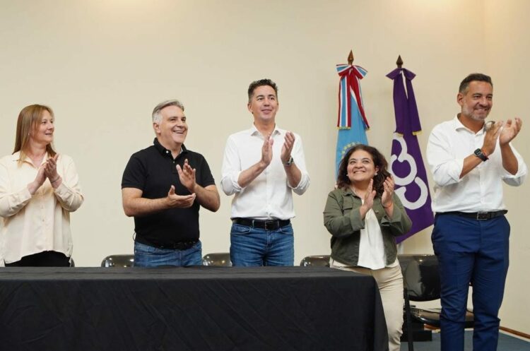 Llaryora reiteró la importancia de mantener la obra pública