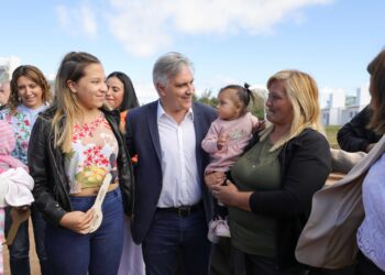 Llaryora apoyó la Ley Bases para darle «institucionalidad» a Milei