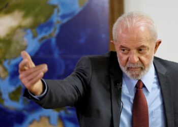Lula pide coordinar estrategias contra la “extrema derecha”