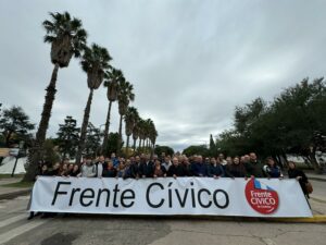 Un variopinto abanico de políticos se sumó a la marcha universitaria