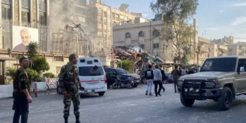 Israel bombardeó la embajada de Irán en Siria y mató a un comandante de la Guardia Revolucionaria