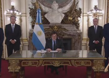 Milei anunció superávit fiscal en el primer trimestre y dijo: «El plan está funcionando”