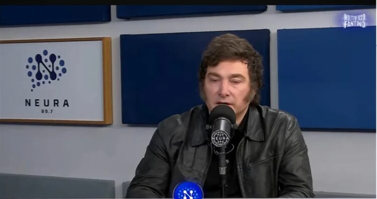 Milei se despegó de Benegas Lynch: "Es una frase absolutamente desafortunada" Milei se despegó de Benegas Lynch: "Es una frase absolutamente desafortunada"