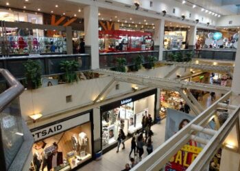 Durante febrero las ventas en los shoppings cayeron un 18,4% interanual