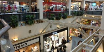 Durante febrero las ventas en los shoppings cayeron un 18,4% interanual