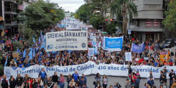 Las calles de Córdoba exhibieron una categórica manifestación colectiva