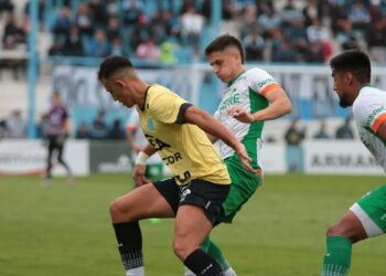 Racing igualó ante Ferro en Nueva Italia