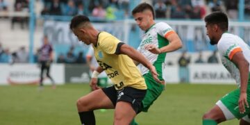 Racing igualó ante Ferro en Nueva Italia