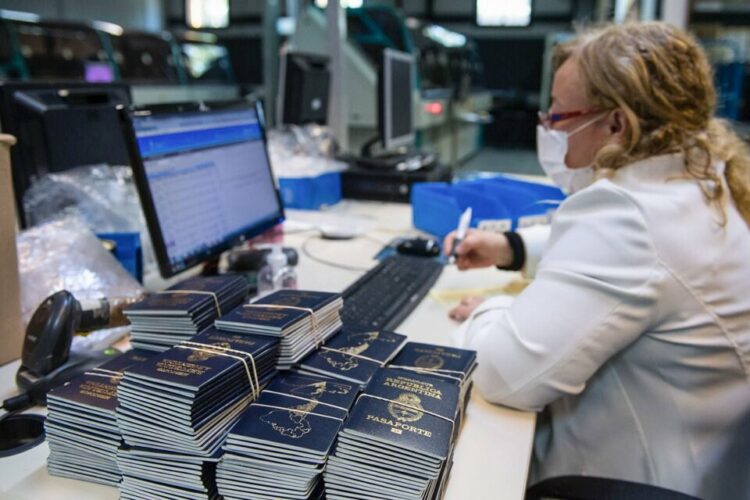 Hackearon archivos de la base de datos del Renaper