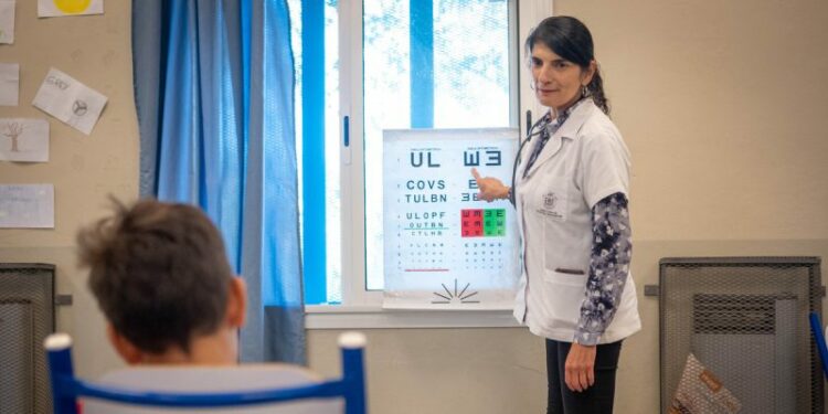 Comienzan los controles médicos gratuitos para alumnos de escuelas y jardines municipales