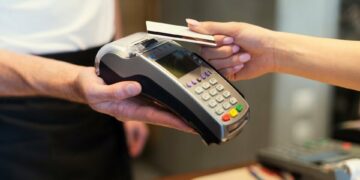 Cambios en los pagos con tarjetas de crédito, ¿cómo nos resguarda la ley? Cambios en los pagos con tarjetas de crédito, ¿cómo nos resguarda la ley?