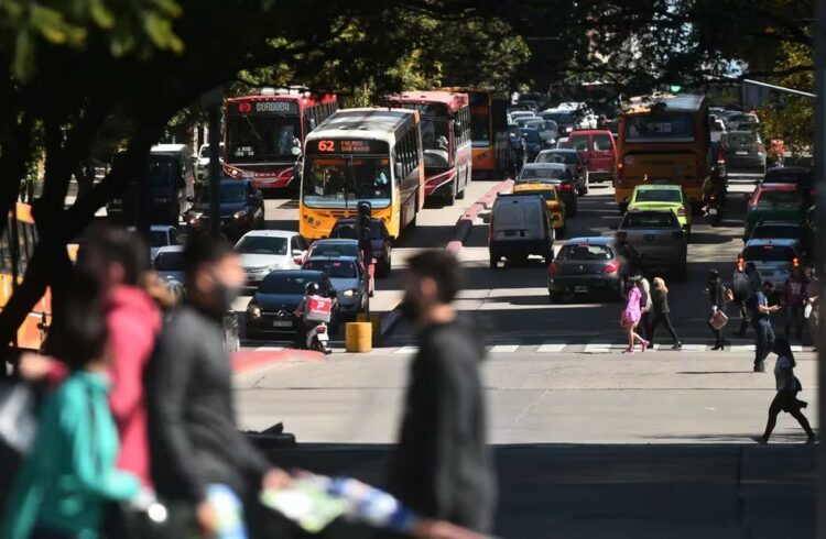 Preocupación por un notable aumento en el uso de autos y motos