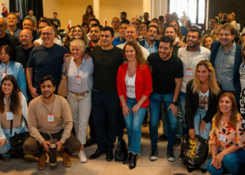 Ferrer encabezó un encuentro con más de 150 dirigentes radicales