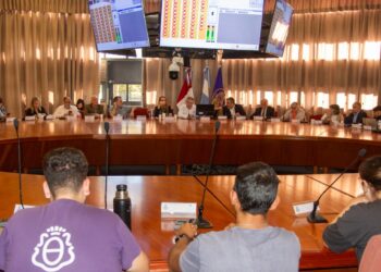 La UNC adhirió a la marcha en defensa de la educación pública
