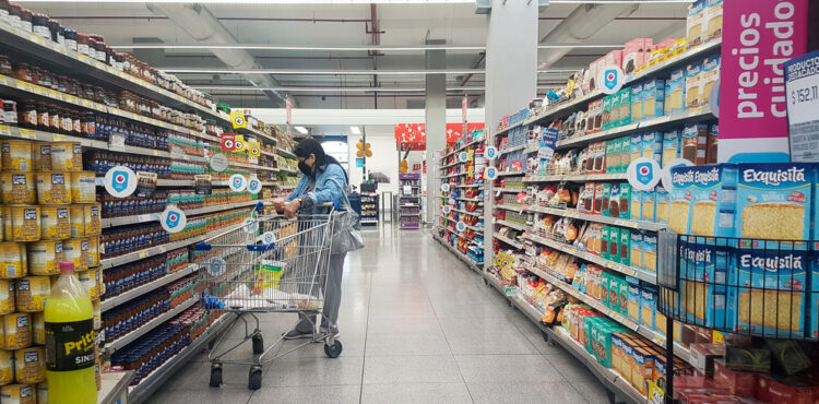 La caída del consumo masivo se profundizó en el mes de marzo