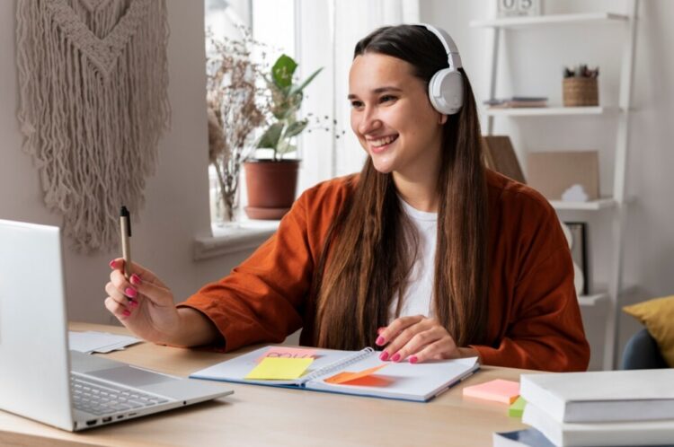 Curso gratuito para poner en marcha un negocio: cómo inscribirse