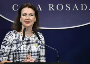 Citan a Mondino al Congreso para que explique su frase «los chinos son todos iguales»