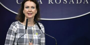 Citan a Mondino al Congreso para que explique su frase «los chinos son todos iguales»