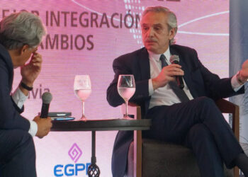 Alberto Farnández opinó sobre el cruce diplomático y pidió «asistencia psicológica» para Milei