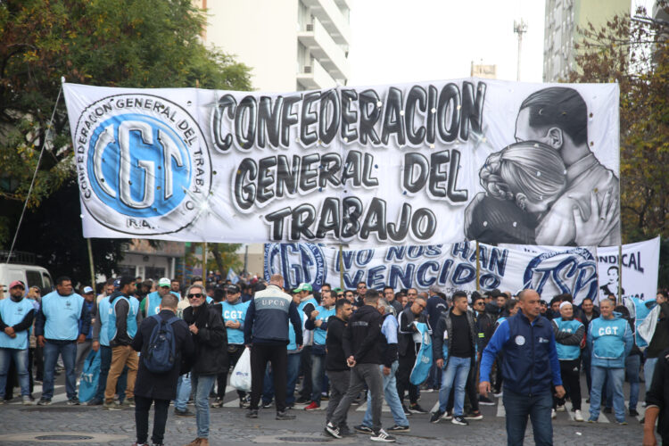 El Gobierno apuntó contra la huelga general de la CGT: "Es un paro político injustificado"