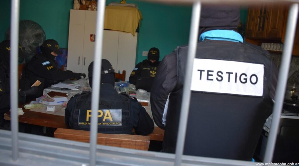 La FPA secuestró estupefacientes en barrio Alto General Paz