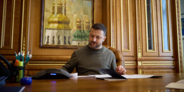 Javier Milei mantuvo un encuentro virtual con el ucraniano Zelenski, quien lo invitó a la Cumbre de Paz