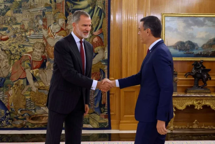 El rey Felipe firmó el retiro definitivo de la embajadora española en Argentina