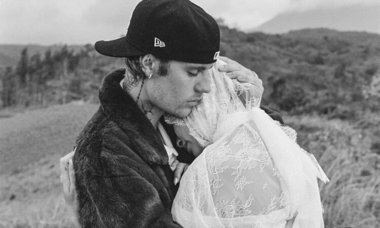 Las románticas fotos con las que Justin Bieber anunció que espera su primer hijo