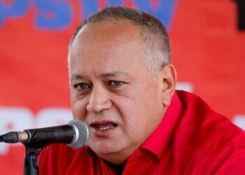 Los opositores de Maduro no podrán salir del país