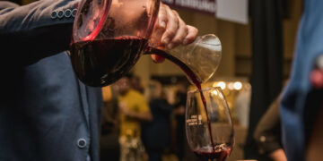 «Expo Delicatensses y Vinos» en Córdoba, con productos de todo el país para degustar