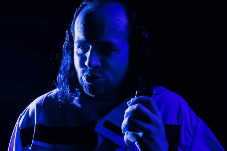 El espectáculo “Ignífugo” se exhibirá en la sala Almazenna.