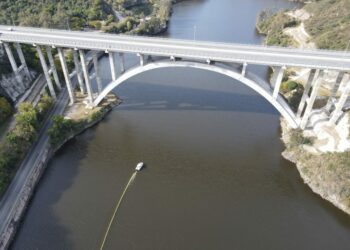 Comenzó la segunda etapa de remediación del lago San Roque para eliminar cianobacterias