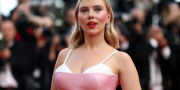 Scarlett Johansson acusó a OpenAI de utilizar una voz idéntica a la suya para el ChatGPT