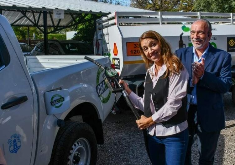 Los vehículos del Ministerio de Ambiente ya utilizan biocombustibles