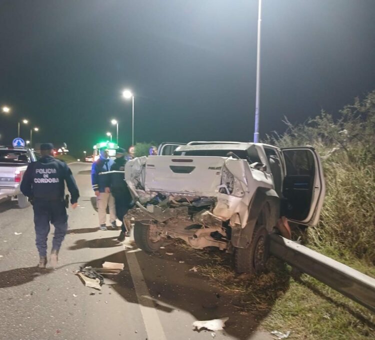 El primer intendente libertario cordobés quedó gravemente internado tras un choque en la ruta