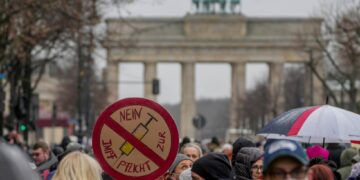 Los delitos de ideología ultraderechista en Alemania aumentaron un 23% en 2023