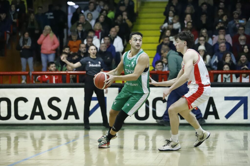 Atenas cayó ante Suardi y la serie quedó igualada