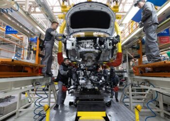 La producción automotriz cayó un 21% interanual en abril