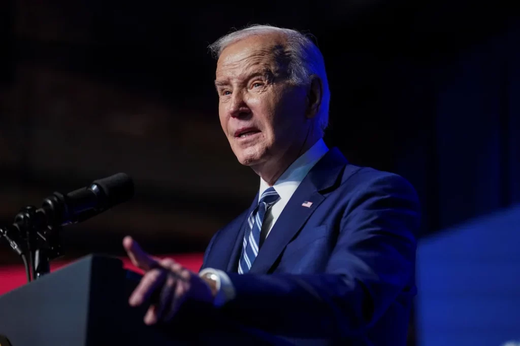 Biden condenó la violencia en los acampes universitarios