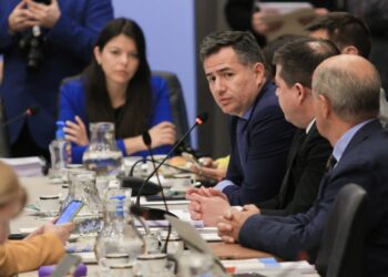 “En los últimos cuatro años, los gremios estuvieron durmiendo la siesta”