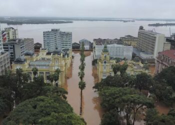 Porto Alegre quedó sitiada por las trágicas inundaciones