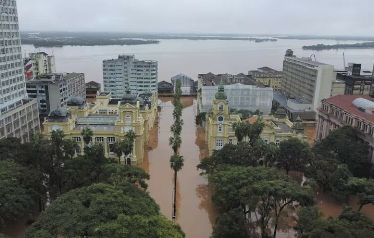 Porto Alegre quedó sitiada por las trágicas inundaciones