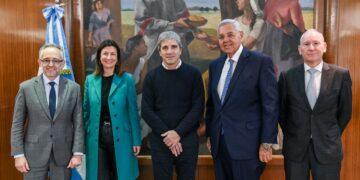 Volkswagen producirá buses y camiones en serie en Córdoba