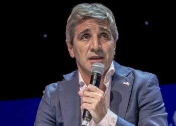 El Gobierno intenta aplicarle un tope a la medicina prepaga