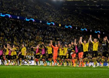 Dortmund dio el primer paso